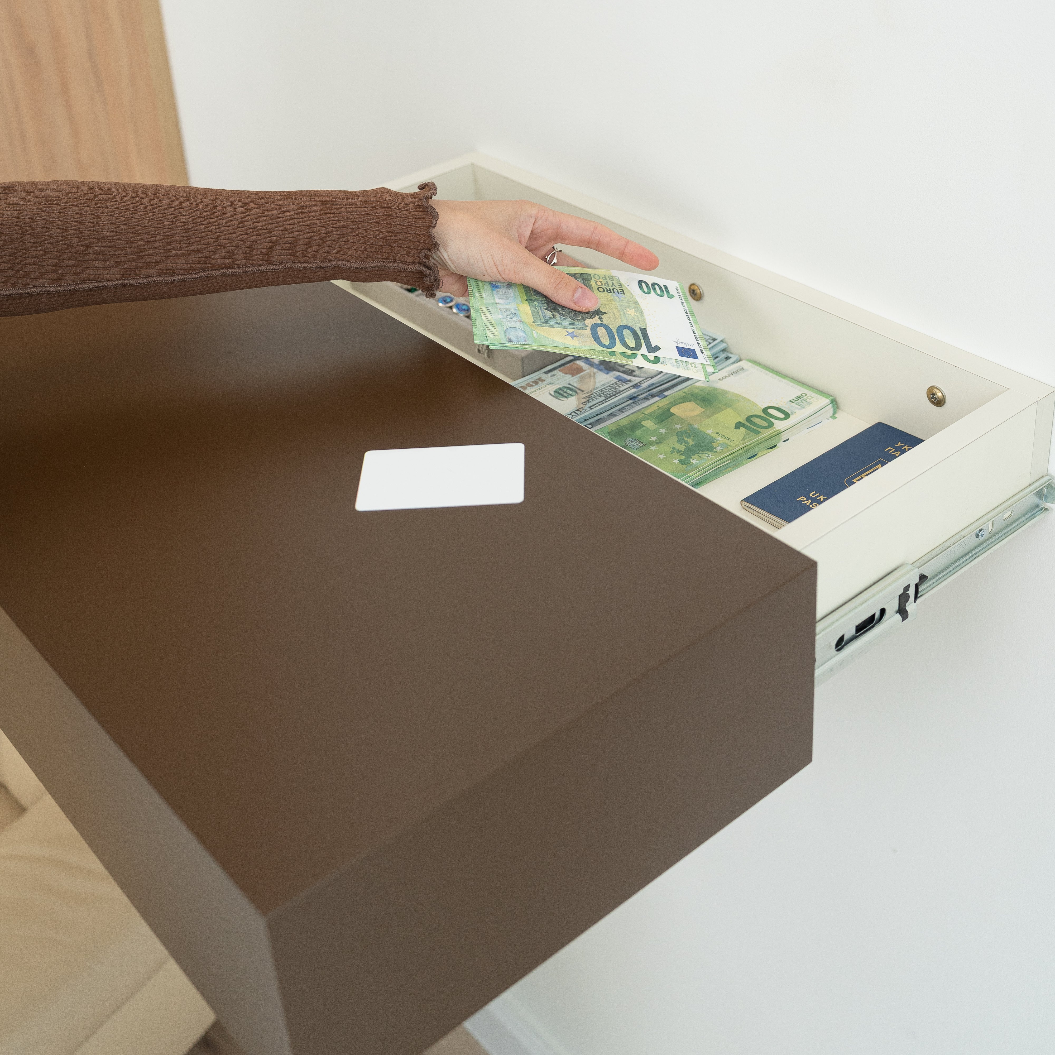 Smartes verstecktes Schubladenregal - Signalweiß