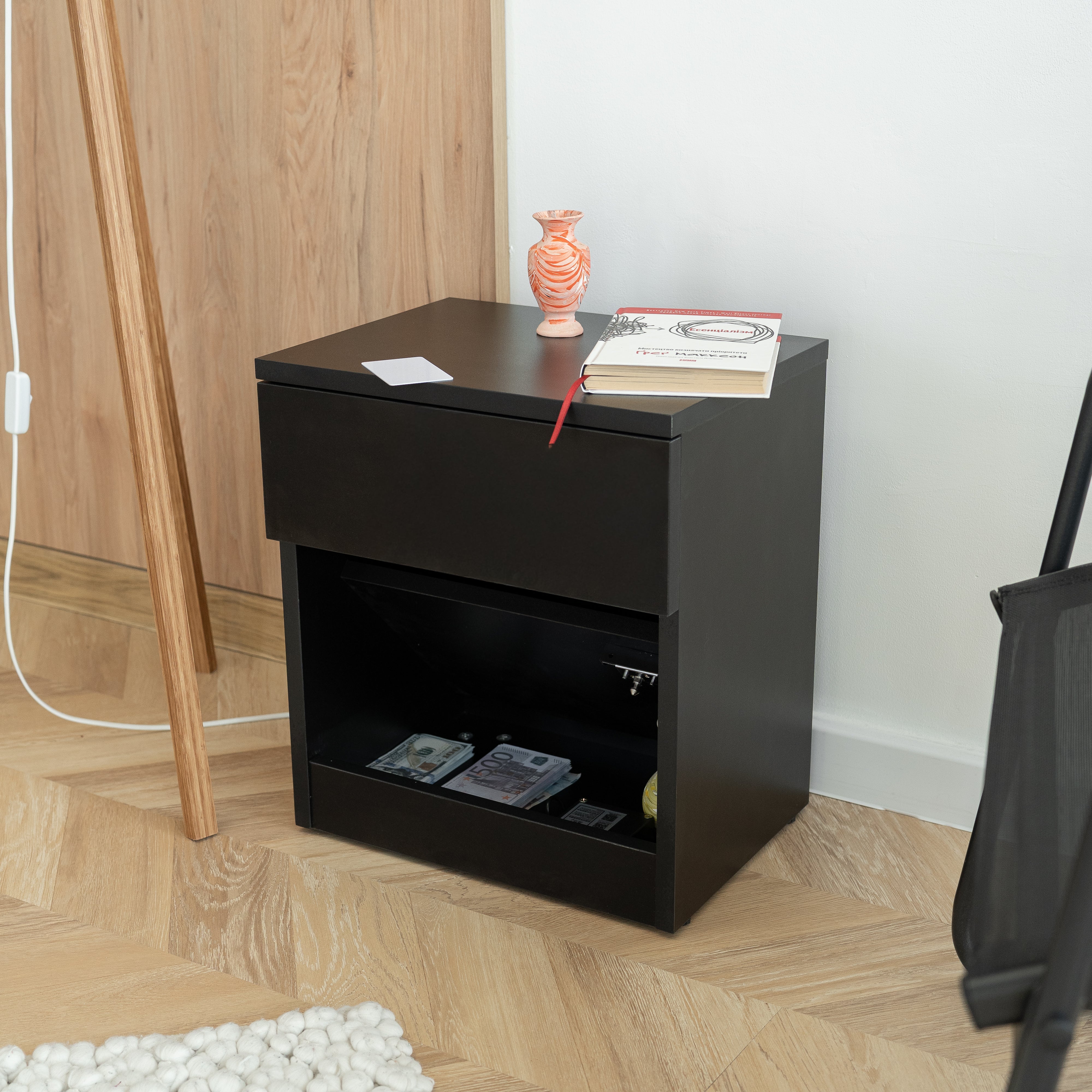 Moderner Nachttisch mit abschließbarem, verstecktem Stauraum – Schwarz