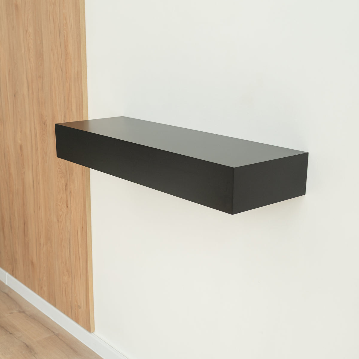 60 cm/24 in / RAL 9005 - Jet Black