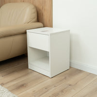 Nachttisch mit abschließbarem, verstecktem Stauraum B24